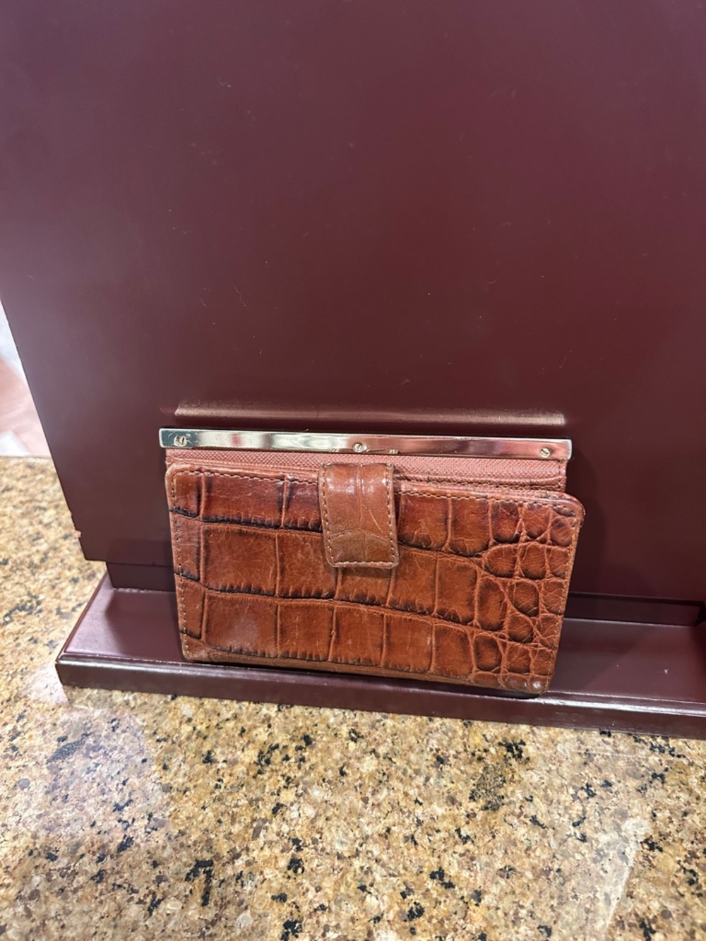 ANTONIO MELANI Croc-Textured Brown Leather Bi-Fold Wallet